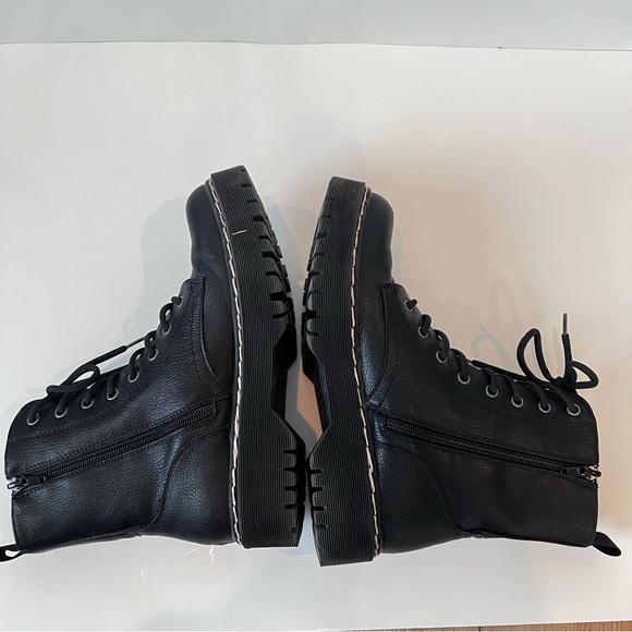 SINCERELY JULES Harley Black Leather Combat Boots. Size 8. Gently Used Condition - Picture 6 of 11